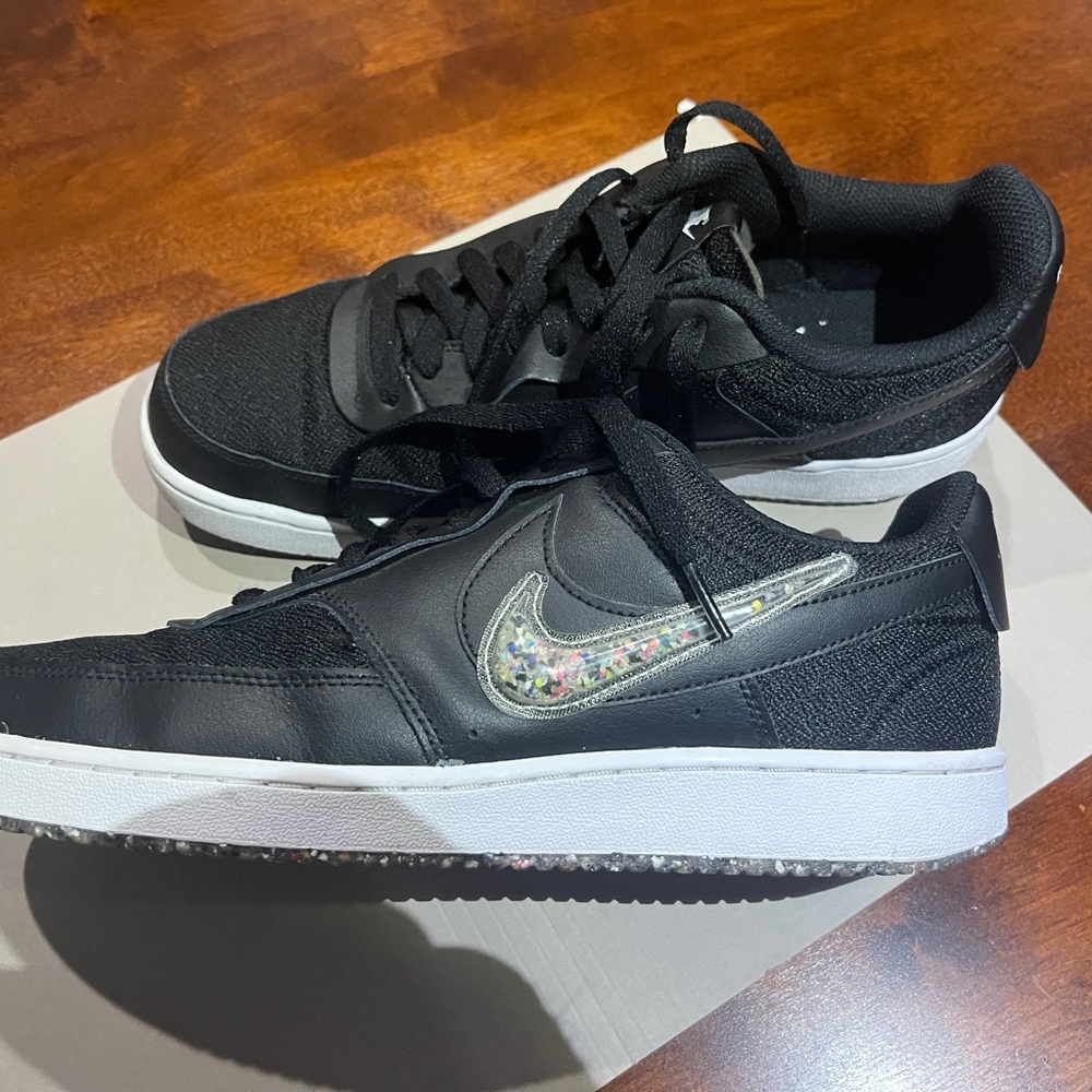 Nike Men’s Court Vision